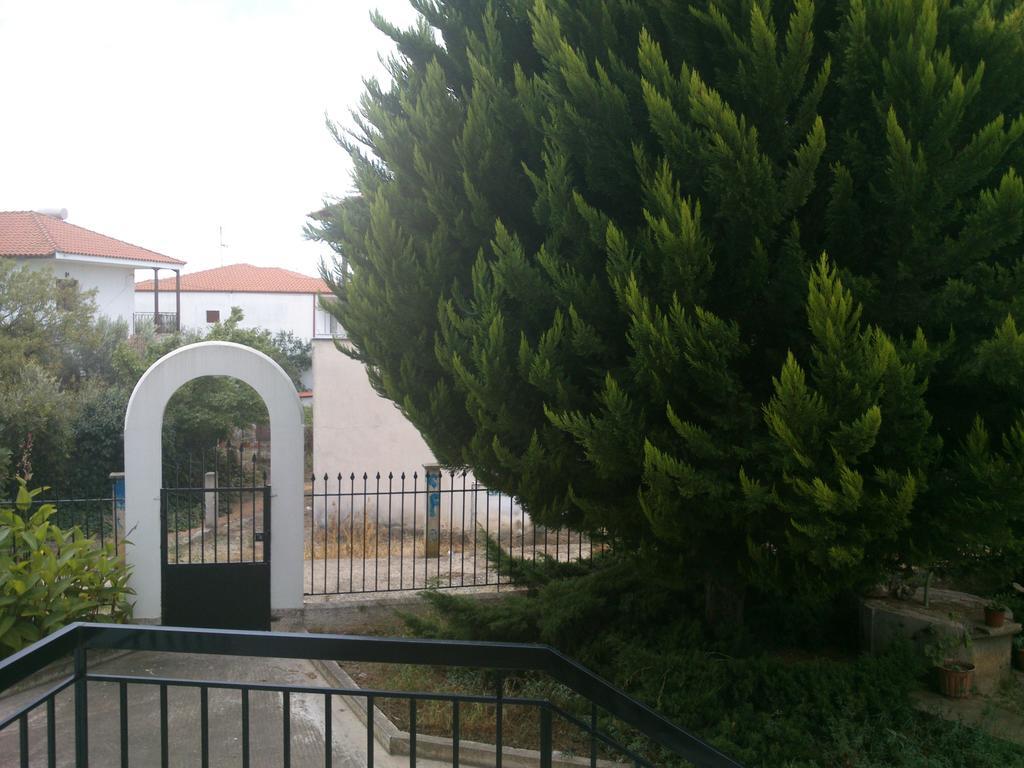Kalaitzis Apartments Kalyves Polygyrou Екстериор снимка